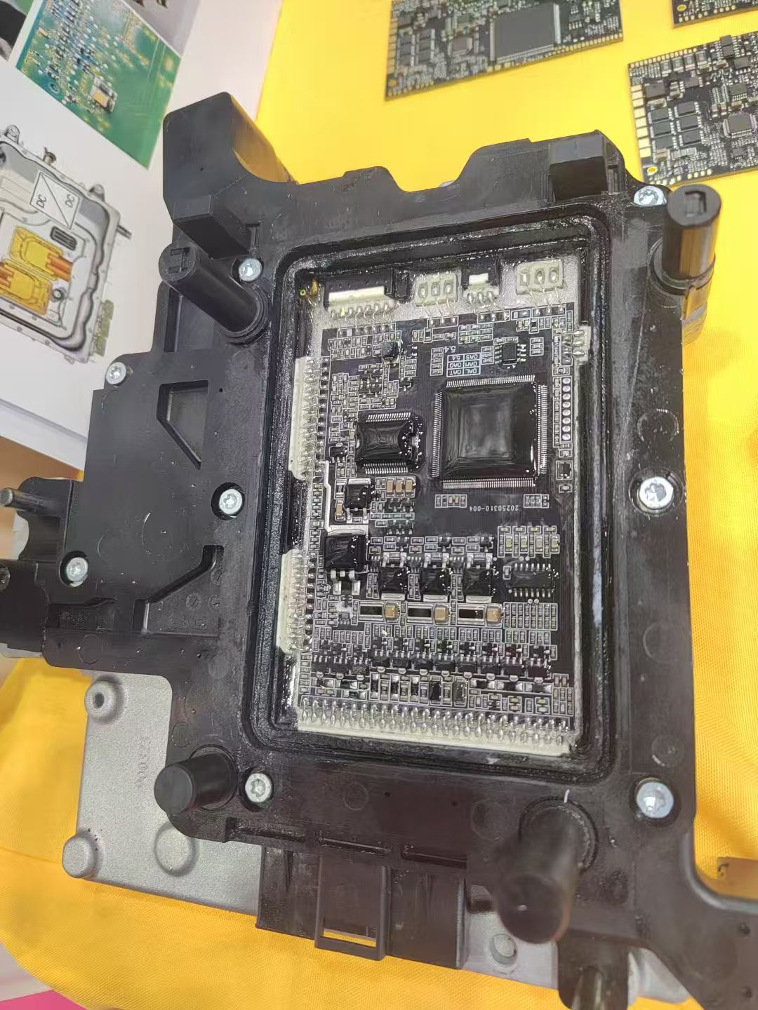 قطع غيار إصلاح نظام نقل الحركة - مراجعة Electronic Repair وسعره